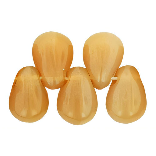 Czech Tear Drops 6 x 4mm Milky Topaz