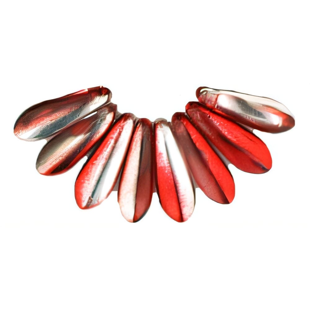 Czech Dagger 10 x 3mm Coated - Metalic Red (100pcs)