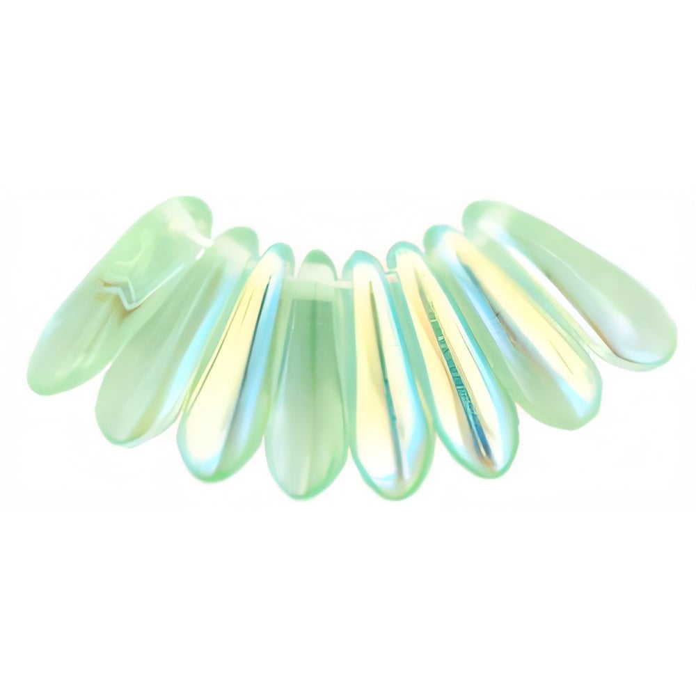 Czech Dagger 10 x 3mm Peridot AB (100pcs)
