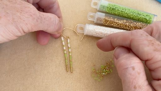 How to Make Modern Minimalistic Seed Bead Earrings