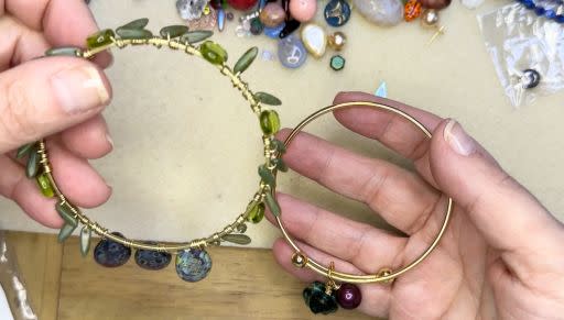 How to Make Wire Wrapped Bangles with Mr. Kitty's Big Beads Bonanza Beads Mix by Deb Floros