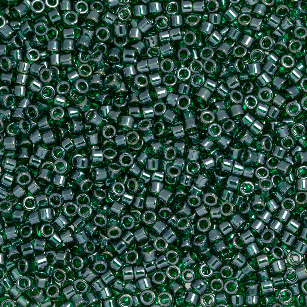 Toho Aiko Seed Beads, 11/0 #118 'Transparent Green Emerald Luster' (4 Grams)