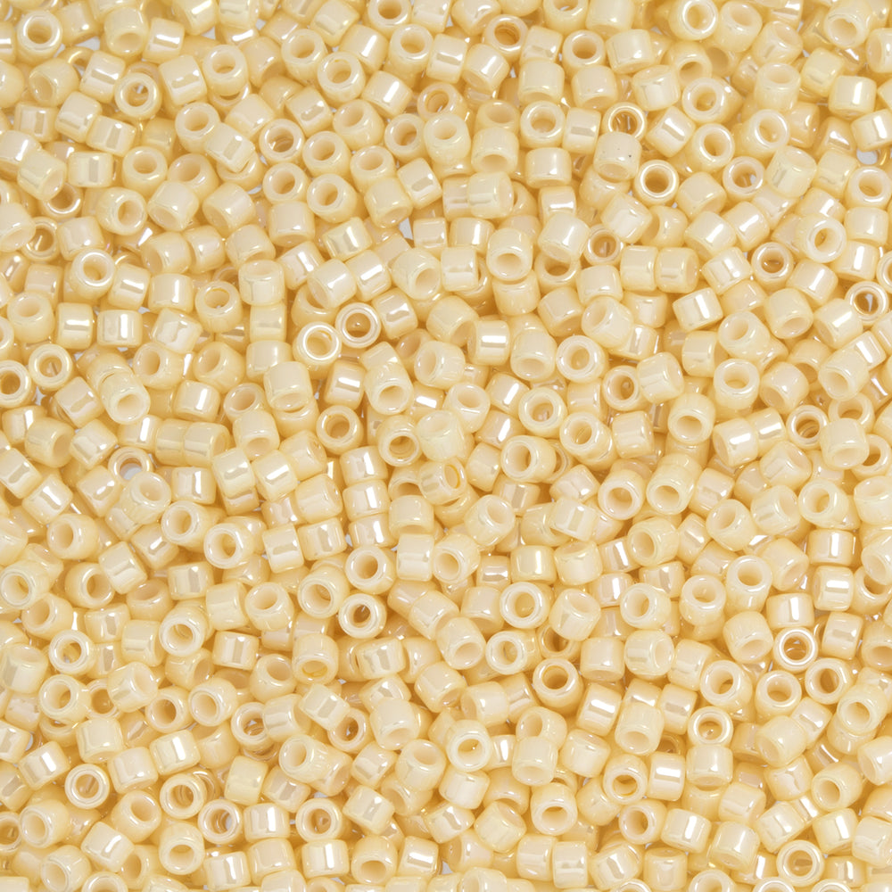 Toho Aiko Seed Beads, 11/0 #123 'Opaque Lt Beige Luster' (4 Grams)