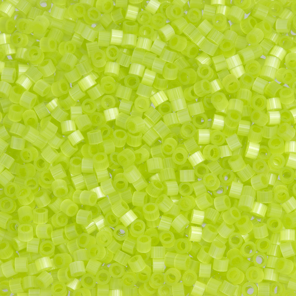 Toho Aiko Seed Beads, 11/0 #1508 'Fiber-Optic Chrysoprase' (4 Grams)