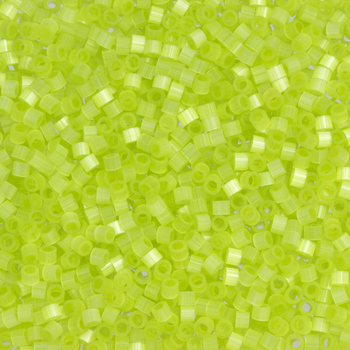 Toho Aiko Seed Beads, 11/0 #1508 'Fiber-Optic Chrysoprase' (4 Grams)