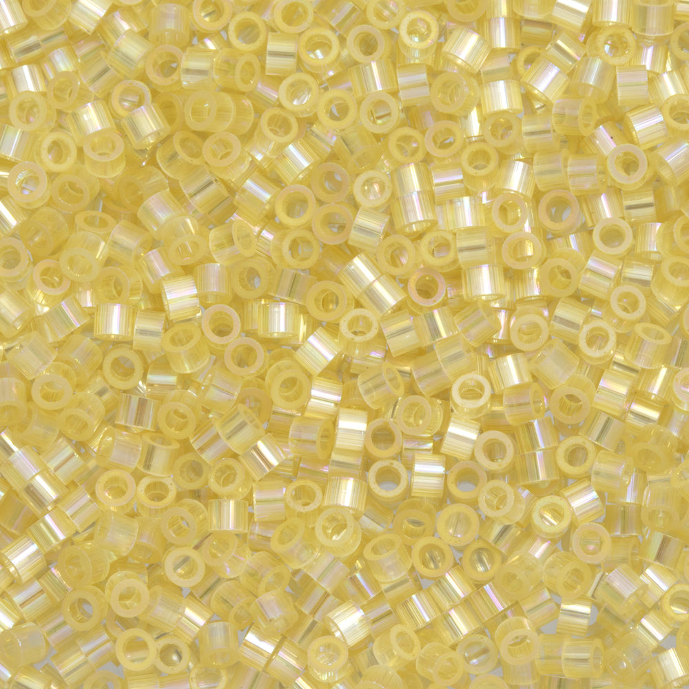 Toho Aiko Seed Beads, 11/0 #1550 'Fiber-Optic Iridescent Amaretto Creme Rainbow' (4 Grams)