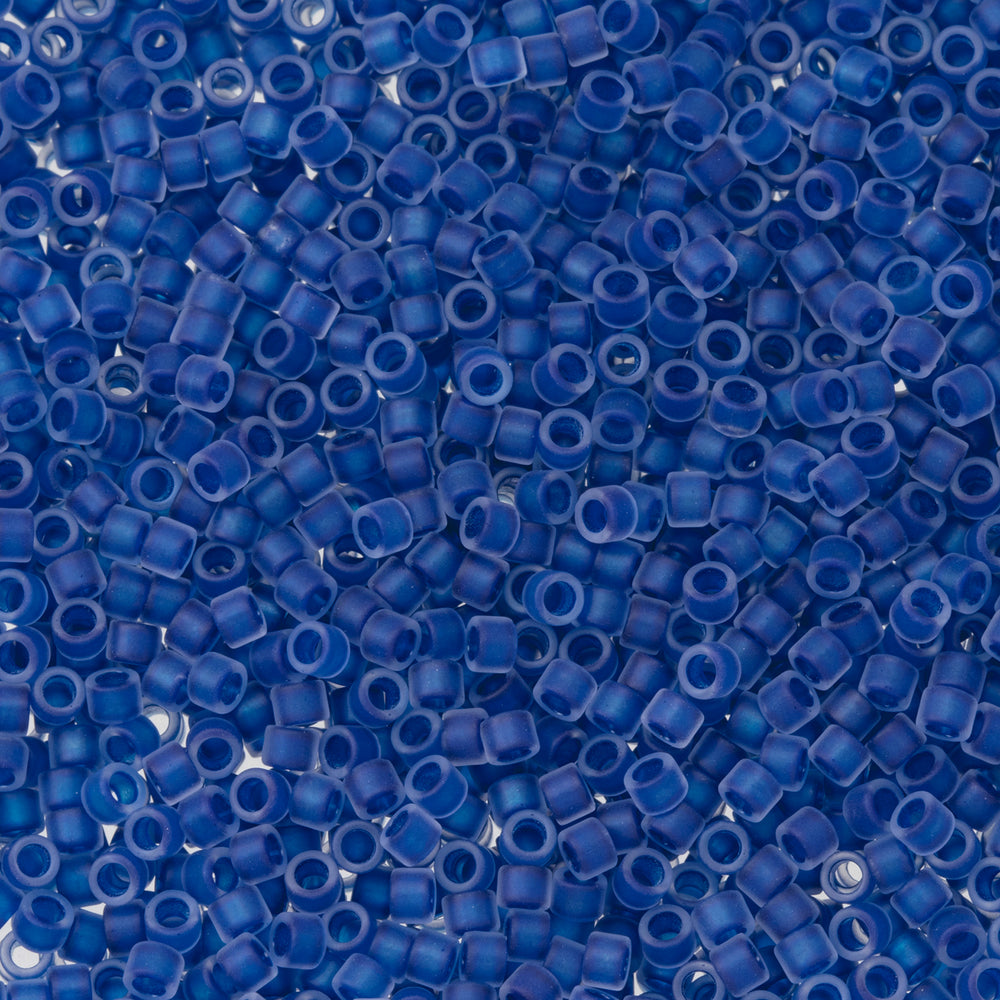 Toho Aiko Seed Beads, 11/0 #189FM 'Frosted Caribbean Blue-Lined Crystal' (4 Grams)