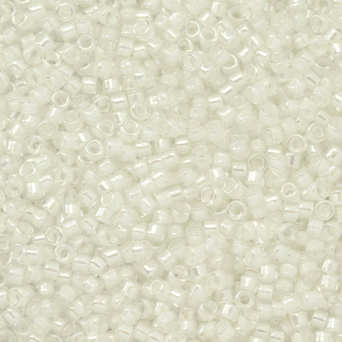 Toho Aiko Seed Beads, 11/0 #777 'Creme-Lined Crystal Rainbow' (4 Grams)