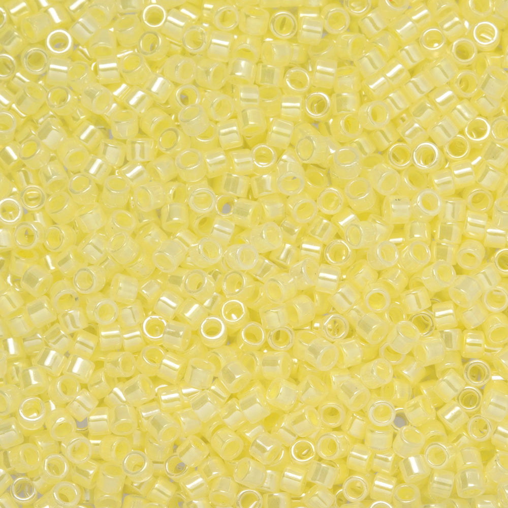 Toho Aiko Seed Beads, 11/0 #901 'Ceylon Rice Pudding' (4 Grams)