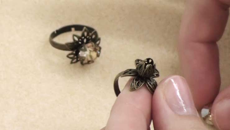 How to Make a Crystal Flower Ring with a Flower Ring Setting — Beadaholique