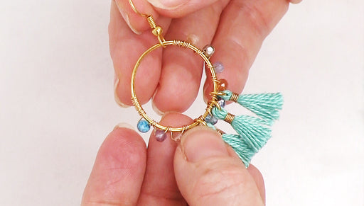 How to Make a Tassel with a Wire Wrapped Band