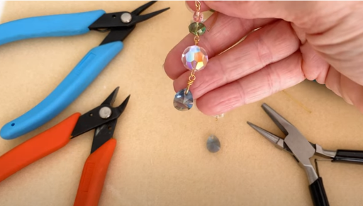 How to Make a Wrapped Wire Loop on a Pendant using a Head Pin