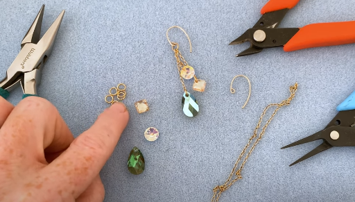 How to Make the Cascading Crystals Earrings featuring PRESTIGE Crystal Pendants
