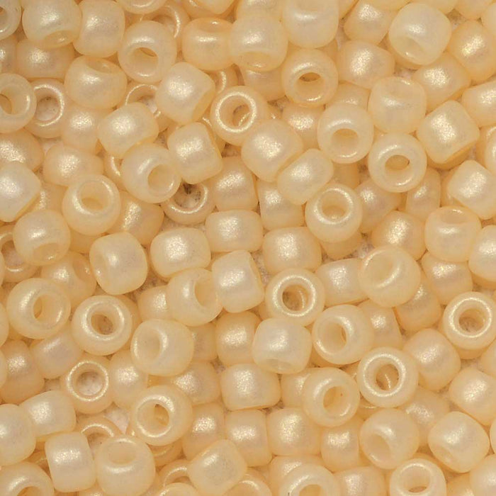 Toho Seed Beads, Round 8/0 #Y915 'Hybrid Sueded Gold Opaque Light Beige' (8 Grams)