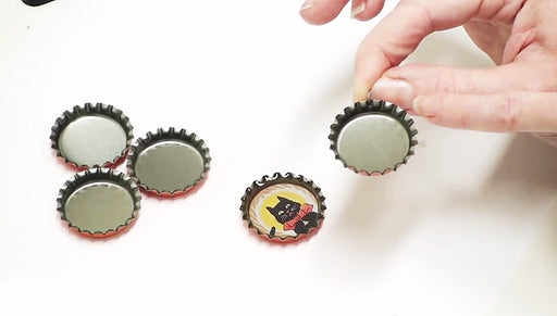 How To Make Bottle Cap Jewelry Using Resin