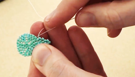 How to Bead Weave a Star with Brick Stitch