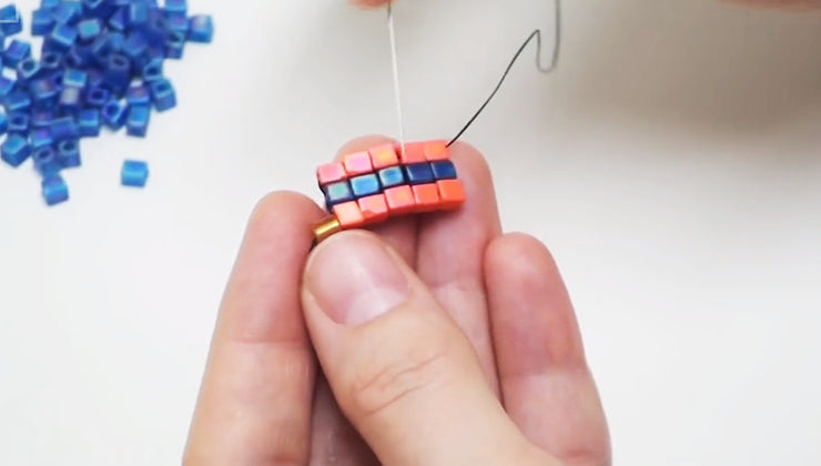 How to Do Square Stitch Bead Weaving β Beadaholique