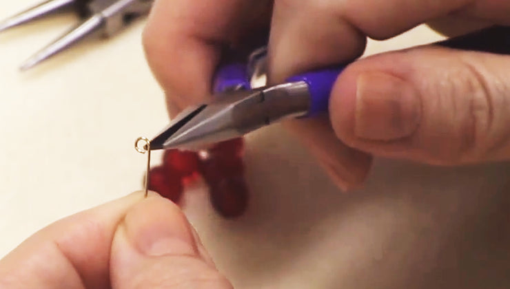 How to Make Wire Loops Correctly — Beadaholique