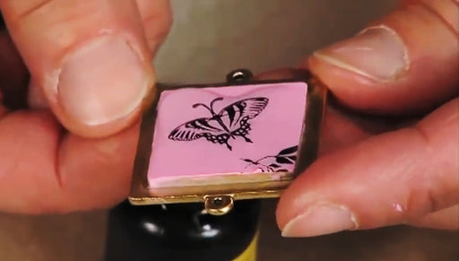 How to Use Rubber Stamps to Make Jewelry