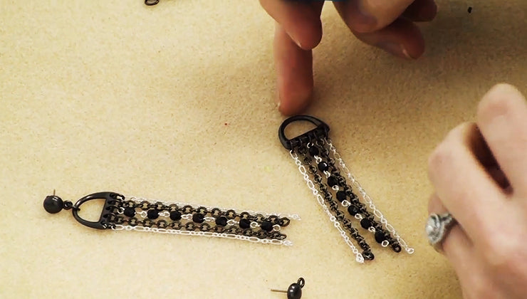 How to Make a Pair of D-Ring and Chain Earrings — Beadaholique