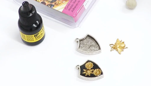 How to do Faux Enameling with Crystal Clay and Resin by Becky Nunn