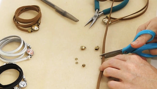 Instructions for Making the Crystal Rivoli Wrapped Bracelet Kit