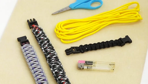 Paracord Black Knotter's Tool with Silver Stitching Needles