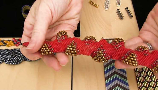 Beadaholique Live Class: Peyote Stitch Bead Weaving