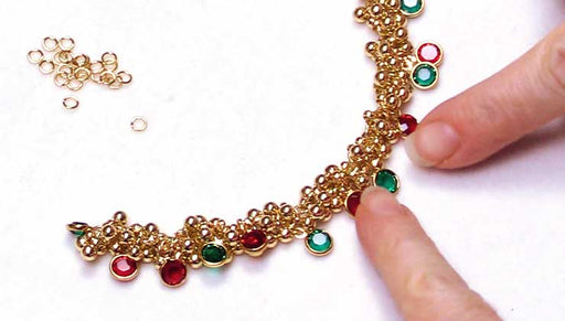How to Make a Charm Chain Bauble Christmas Bracelet