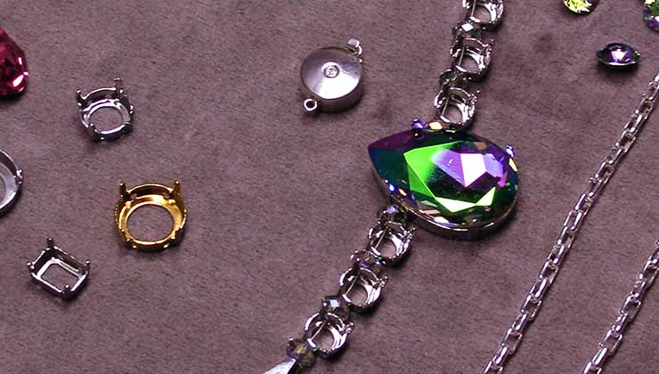 How to Make an Austrian Crystal Necklace with Fancy Stones and