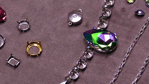 How to Make an Austrian Crystal Necklace with Fancy Stones and Chain