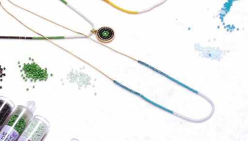 How to Make a Delicate Seed Bead Color Blocked Chain Necklace