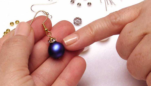 Quick & Easy DIY Jewelry: Christmas Ornament Earrings