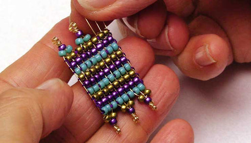 How to Use the Baby Jewel Loom with Artistic Wire