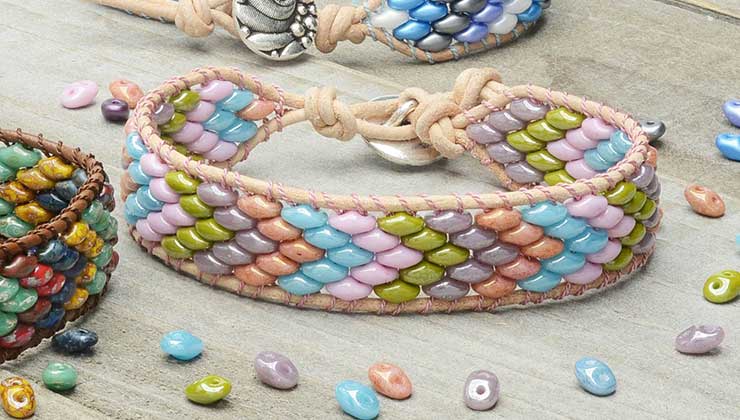 NEW! Right Angle Weave Glass Bead Bracelet Kit (Green & Peach