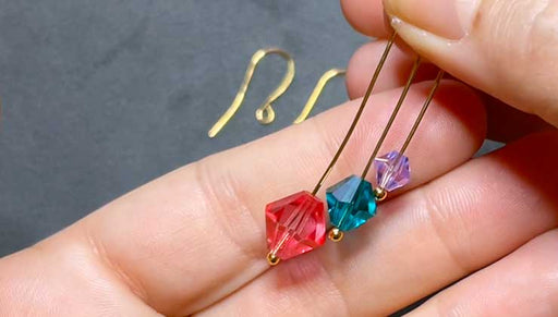 How to Make Graduated Earrings featuring Preciosa Crystals